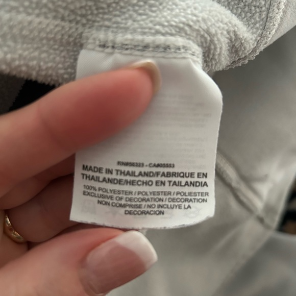 Women’s Nike thermafit small jacket - Picture 6 of 7